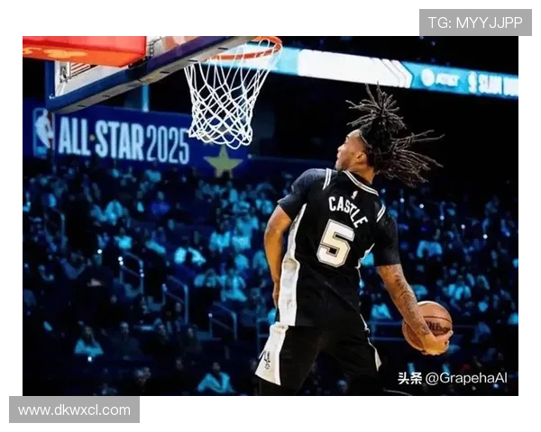 马刺训练营首日盛况新人卡斯尔首次亮相引关注